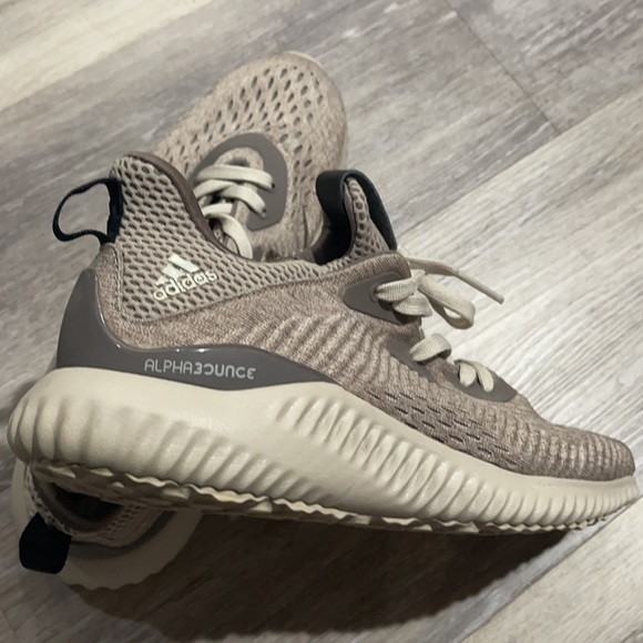 Adidas AlphaBounce Men’s 6 1/2  GREAT SHAPE🤗 - Picture 8 of 10